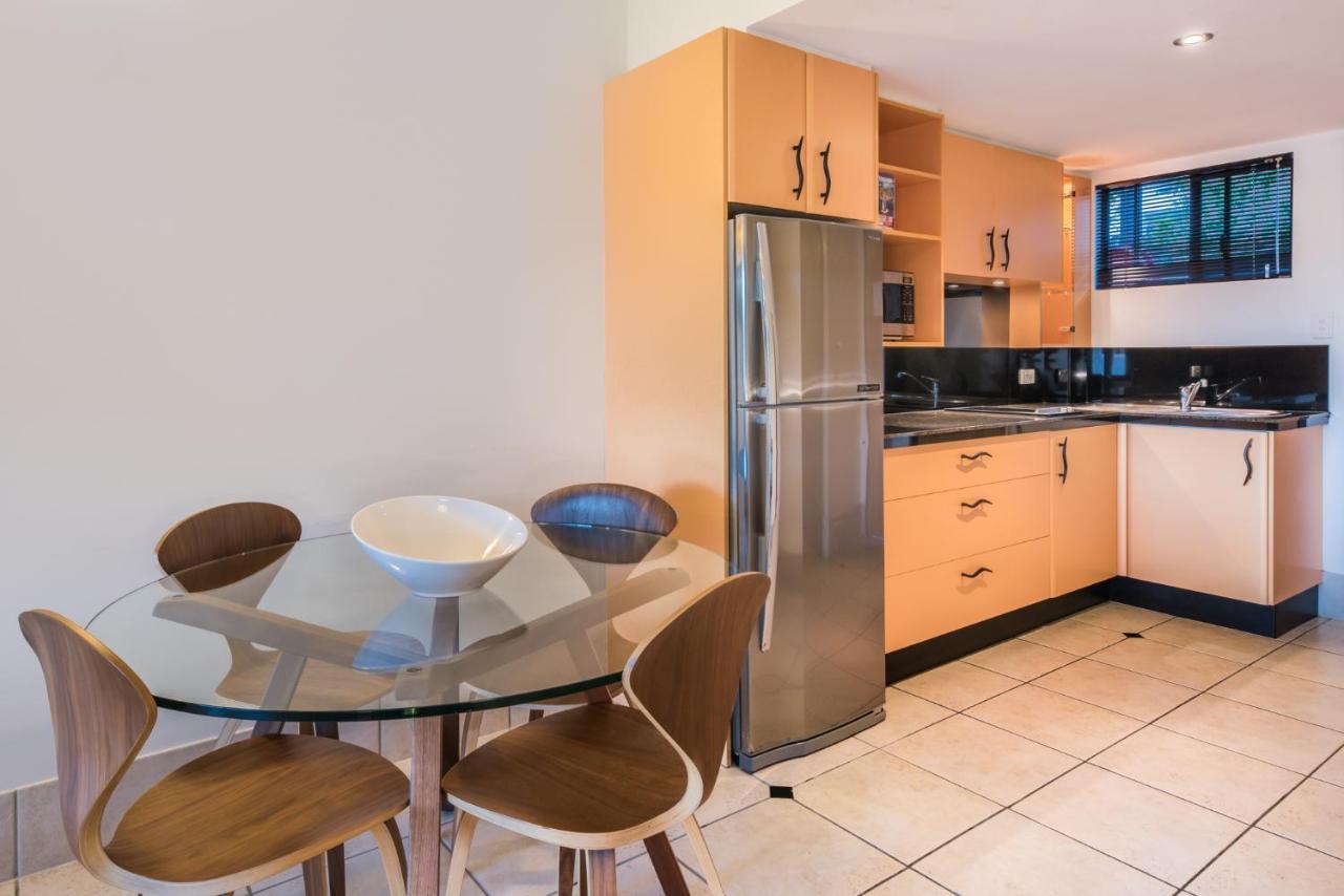 Aparthotel At Waterfront Whitsunday Retreat - Adults Only Airlie Beach Zewnętrze zdjęcie