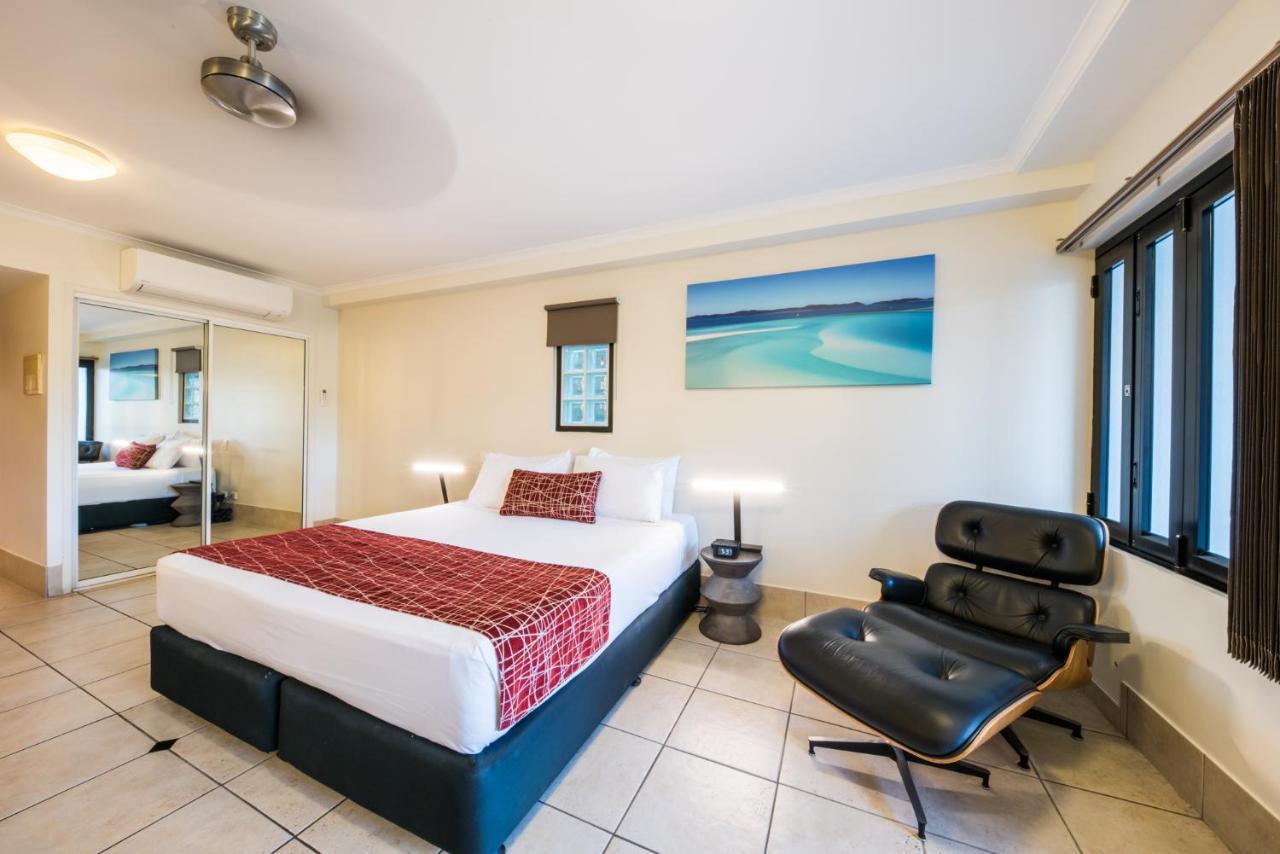 Aparthotel At Waterfront Whitsunday Retreat - Adults Only Airlie Beach Zewnętrze zdjęcie