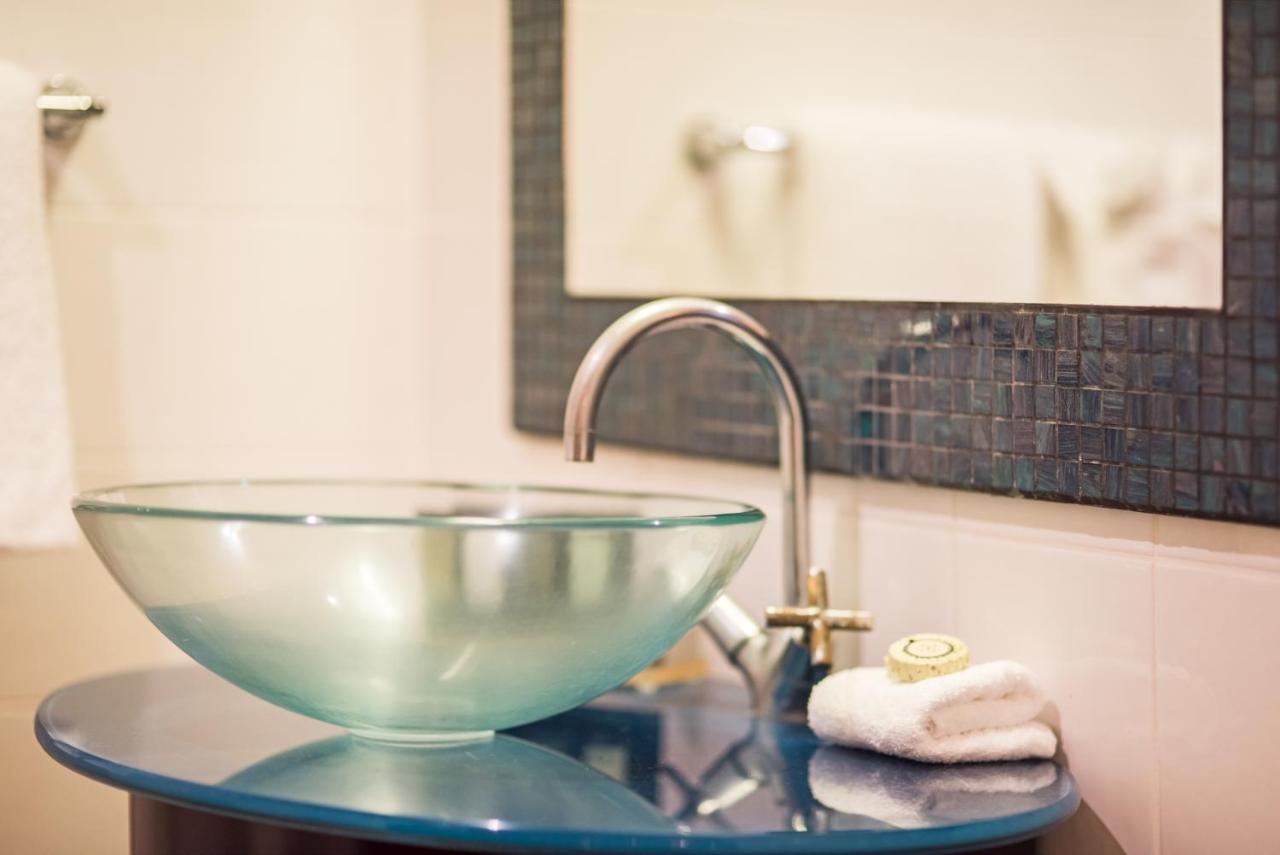 Aparthotel At Waterfront Whitsunday Retreat - Adults Only Airlie Beach Zewnętrze zdjęcie